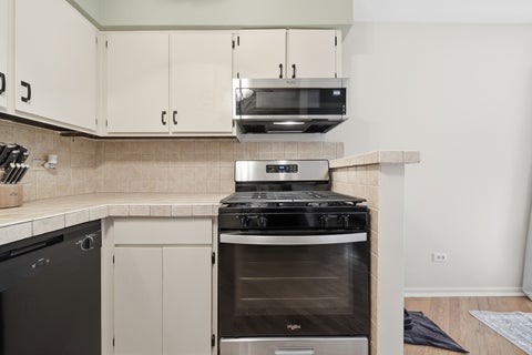 Tiny photo for 15804 Laramie Avenue #5, Oak Forest, IL 60452 (MLS # 12783634)