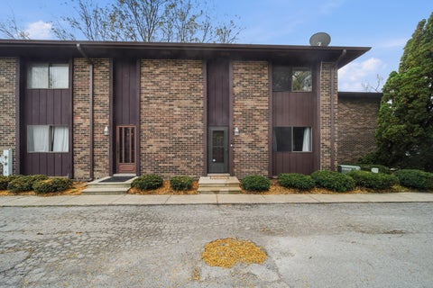 Tiny photo for 15804 Laramie Avenue #5, Oak Forest, IL 60452 (MLS # 12783634)