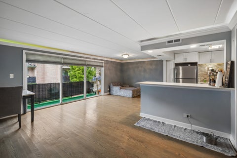 Tiny photo for 10360 Parkside Avenue #2B, Oak Lawn, IL 60453 (MLS # 12769451)