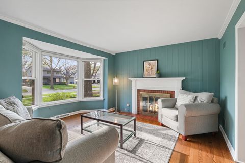 Tiny photo for 420 S Oak Street, Itasca, IL 60143 (MLS # 12630093)
