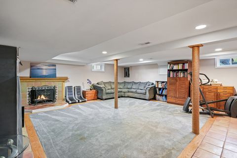Tiny photo for 420 S Oak Street, Itasca, IL 60143 (MLS # 12630093)