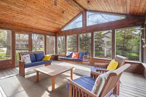 Tiny photo for 420 S Oak Street, Itasca, IL 60143 (MLS # 12630093)