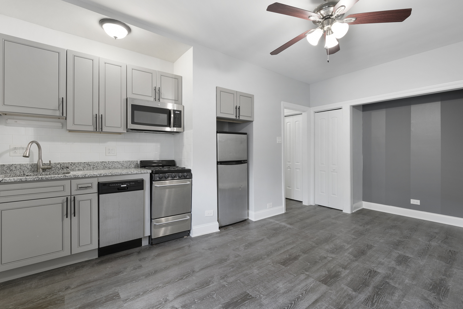 4555 N Malden Street 218