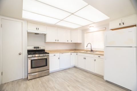 Tiny photo for 8712 Mobile Avenue #B, Oak Lawn, IL 60453 (MLS # 12506959)