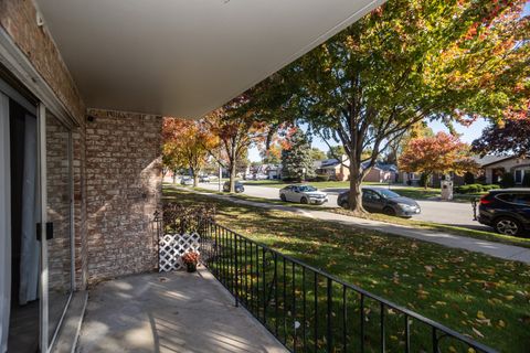 Tiny photo for 8712 Mobile Avenue #B, Oak Lawn, IL 60453 (MLS # 12506959)