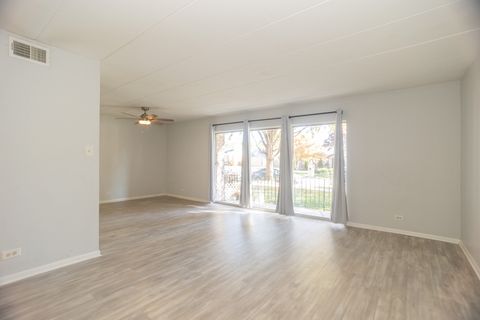 Tiny photo for 8712 Mobile Avenue #B, Oak Lawn, IL 60453 (MLS # 12506959)