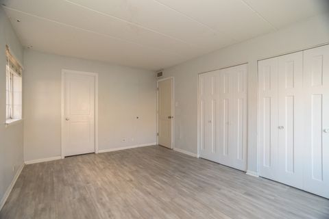 Tiny photo for 8712 Mobile Avenue #B, Oak Lawn, IL 60453 (MLS # 12506959)