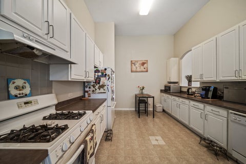 Tiny photo for 8132 Concord Lane #E, Justice, IL 60458 (MLS # 12666135)