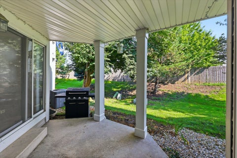Tiny photo for 383 Kerry Court, Carol Stream, IL 60188 (MLS # 12736526)