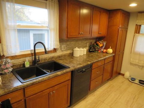 Tiny photo for 740 E Jackson Street, Morris, IL 60450 (MLS # 12515956)