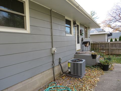 Tiny photo for 740 E Jackson Street, Morris, IL 60450 (MLS # 12515956)