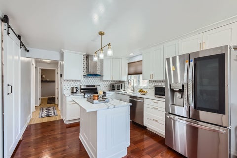 Tiny photo for 11246 S Whipple Street, Chicago, IL 60655 (MLS # 12732353)