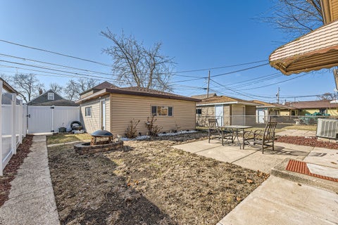 Tiny photo for 11246 S Whipple Street, Chicago, IL 60655 (MLS # 12732353)
