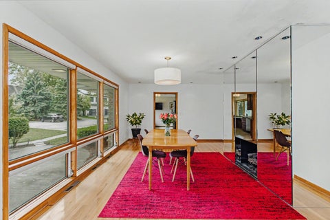 Tiny photo for 6503 N Longmeadow Avenue, Lincolnwood, IL 60712 (MLS # 12768651)