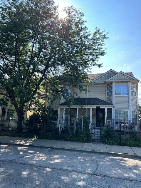 Tiny photo for 218 N Hamlin Boulevard, Chicago, IL 60624 (MLS # 12742259)