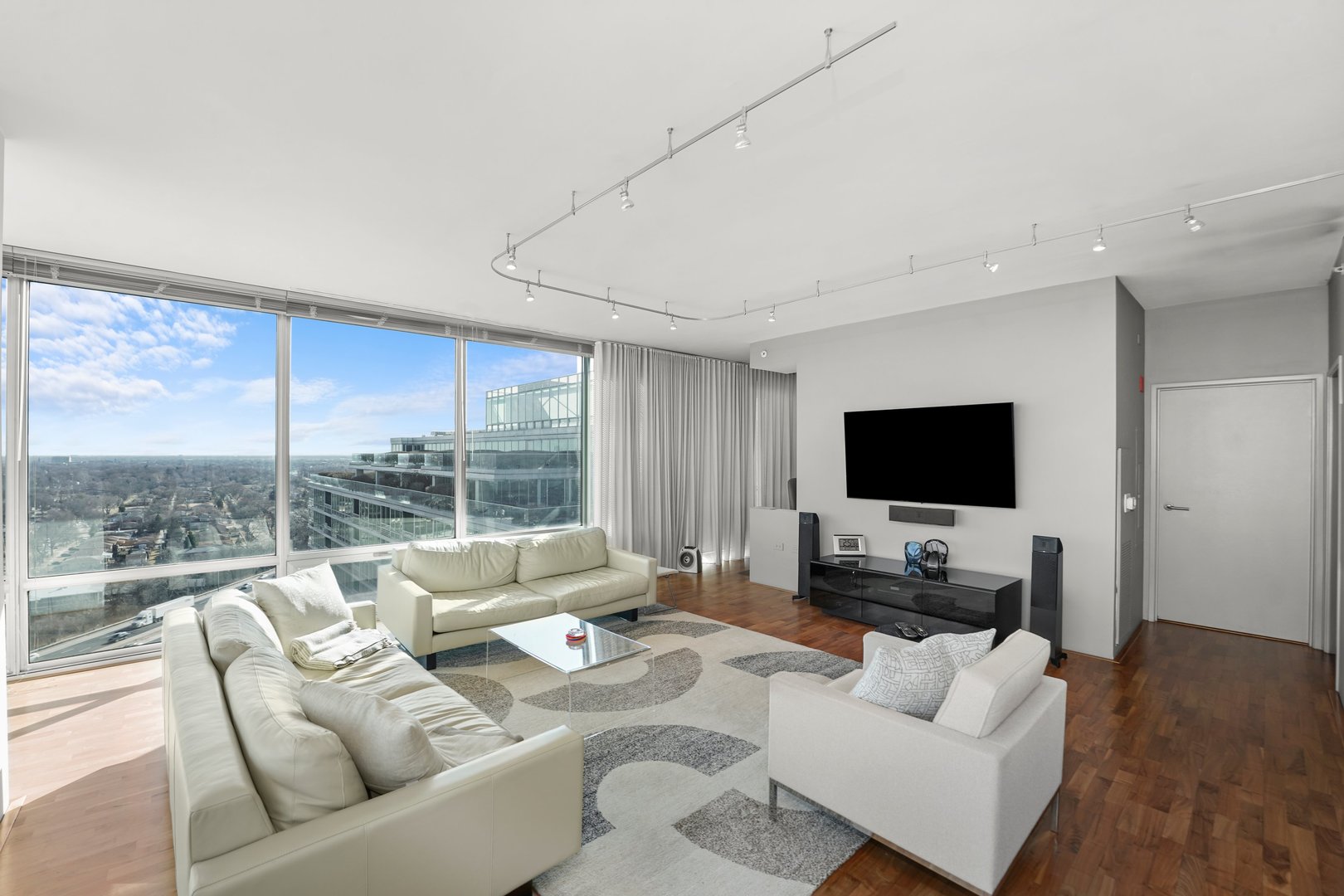9725 Woods Drive 2015
