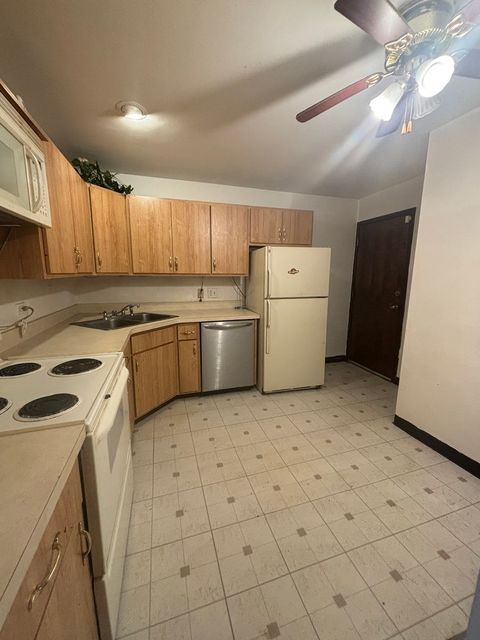 Tiny photo for 1050 Holbrook Road #1H, Homewood, IL 60430 (MLS # 12510017)