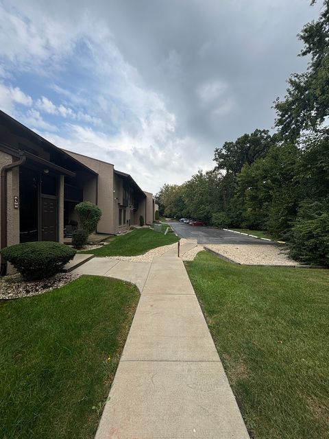 Tiny photo for 1050 Holbrook Road #1H, Homewood, IL 60430 (MLS # 12510017)