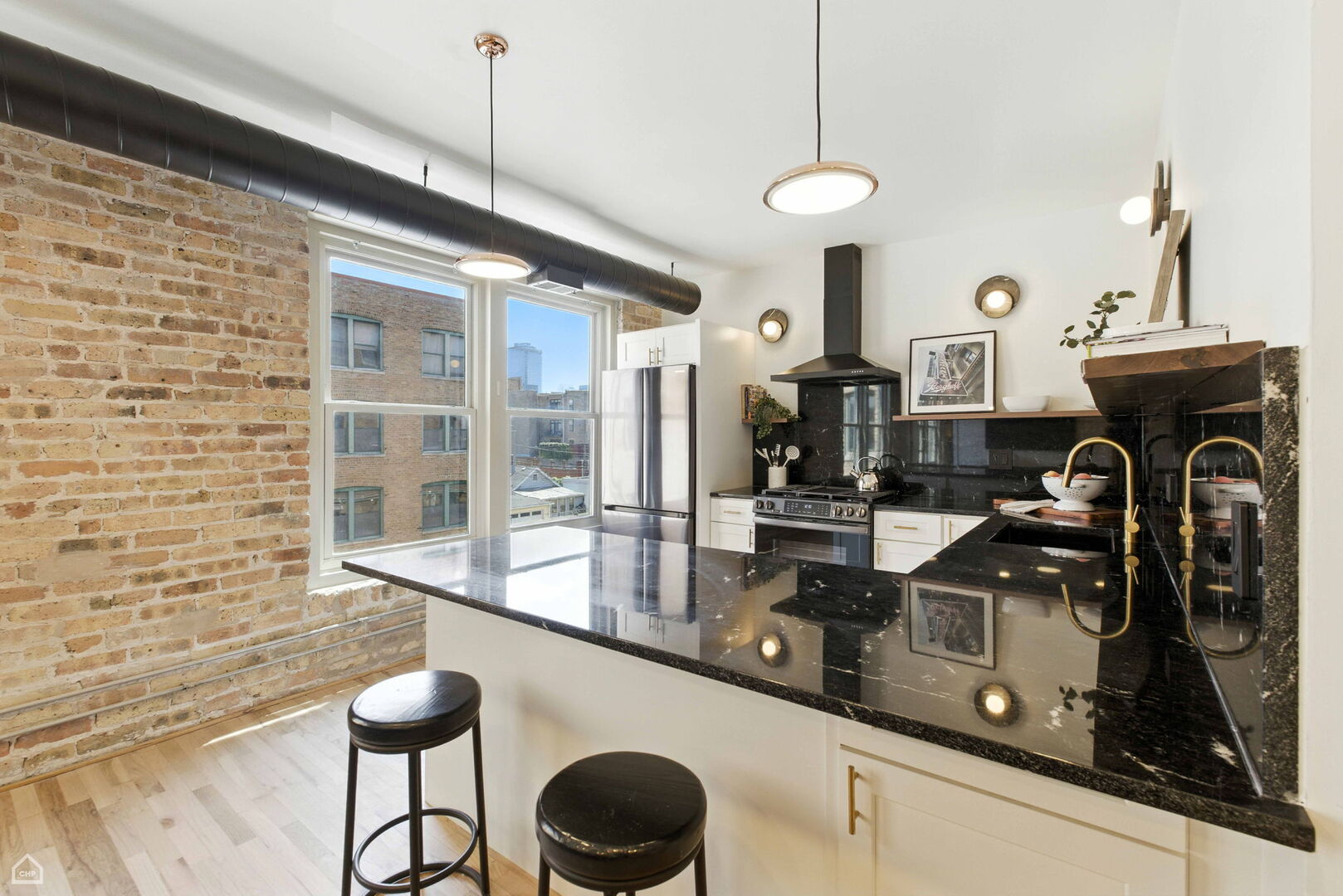 515 N Noble Street 308
