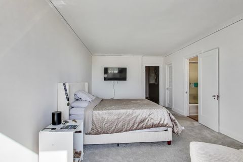 Tiny photo for 5555 S Everett Avenue #E10, Chicago, IL 60637 (MLS # 12617263)