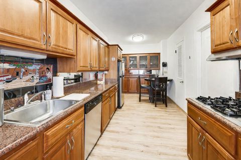 Tiny photo for 5555 S Everett Avenue #E10, Chicago, IL 60637 (MLS # 12617263)