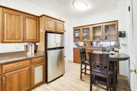 Tiny photo for 5555 S Everett Avenue #E10, Chicago, IL 60637 (MLS # 12617263)