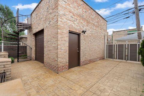 Tiny photo for 2115 Kenilworth Avenue, Berwyn, IL 60402 (MLS # 12550068)