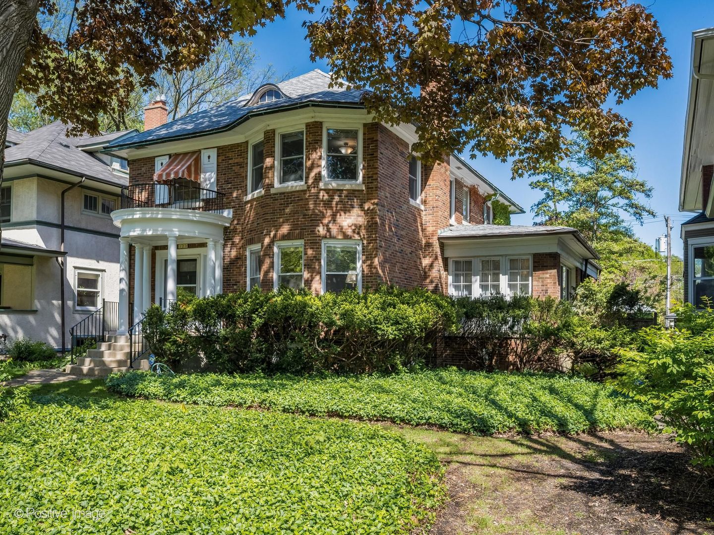 320 N Scoville Avenue