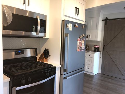 Tiny photo for 17917 Lorenz Avenue, Lansing, IL 60438 (MLS # 12586140)