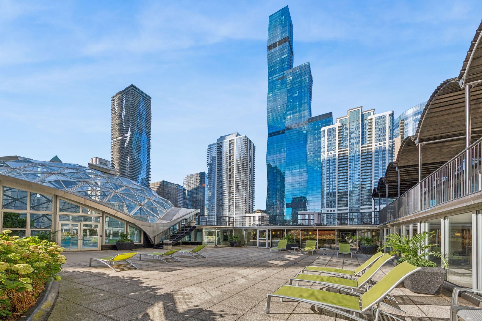 400 E Randolph Street 1223
