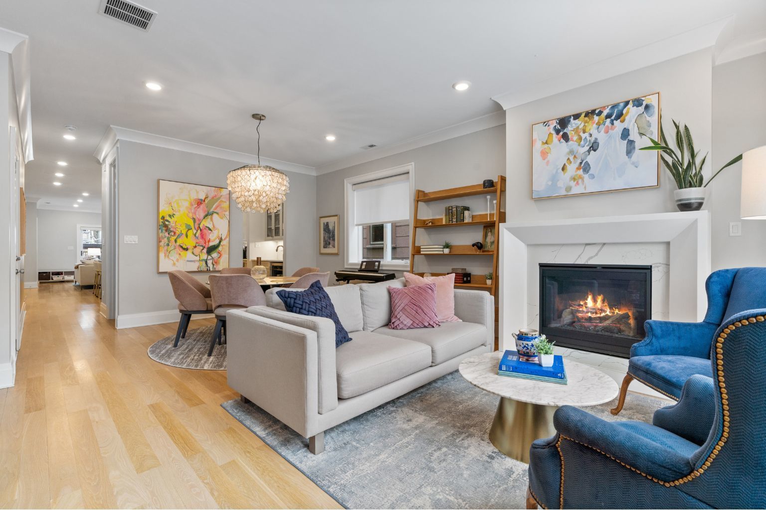 1517 W Barry Avenue 2W