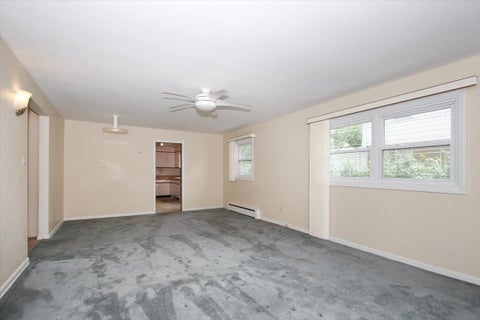 Tiny photo for 831 S Mitchell Avenue, Arlington Heights, IL 60005 (MLS # 12632375)