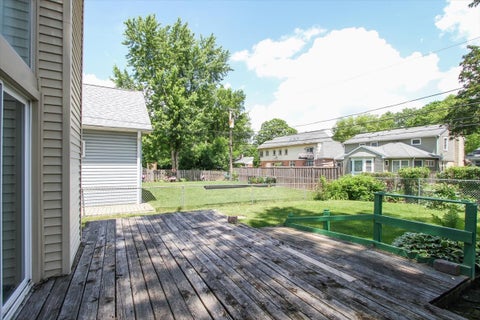 Tiny photo for 831 S Mitchell Avenue, Arlington Heights, IL 60005 (MLS # 12632375)