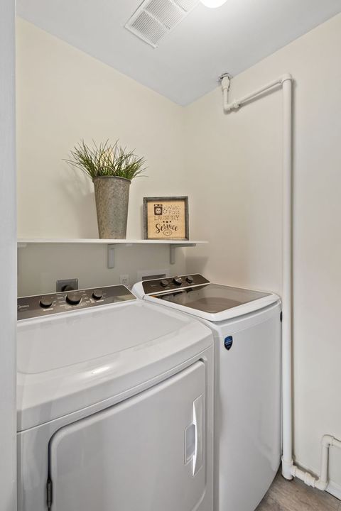 Tiny photo for 646 68th Street, Willowbrook, IL 60527 (MLS # 12581684)