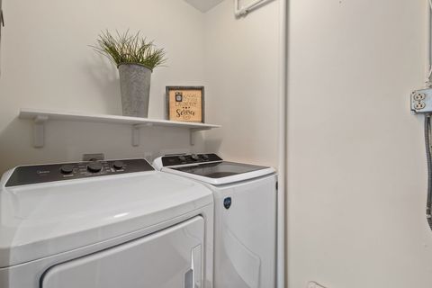 Tiny photo for 646 68th Street, Willowbrook, IL 60527 (MLS # 12581684)