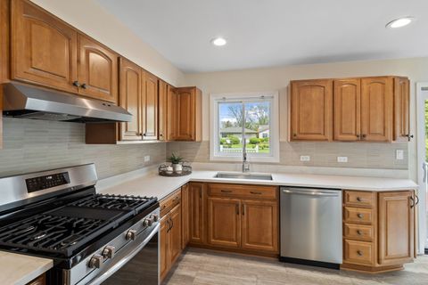 Tiny photo for 646 68th Street, Willowbrook, IL 60527 (MLS # 12581684)