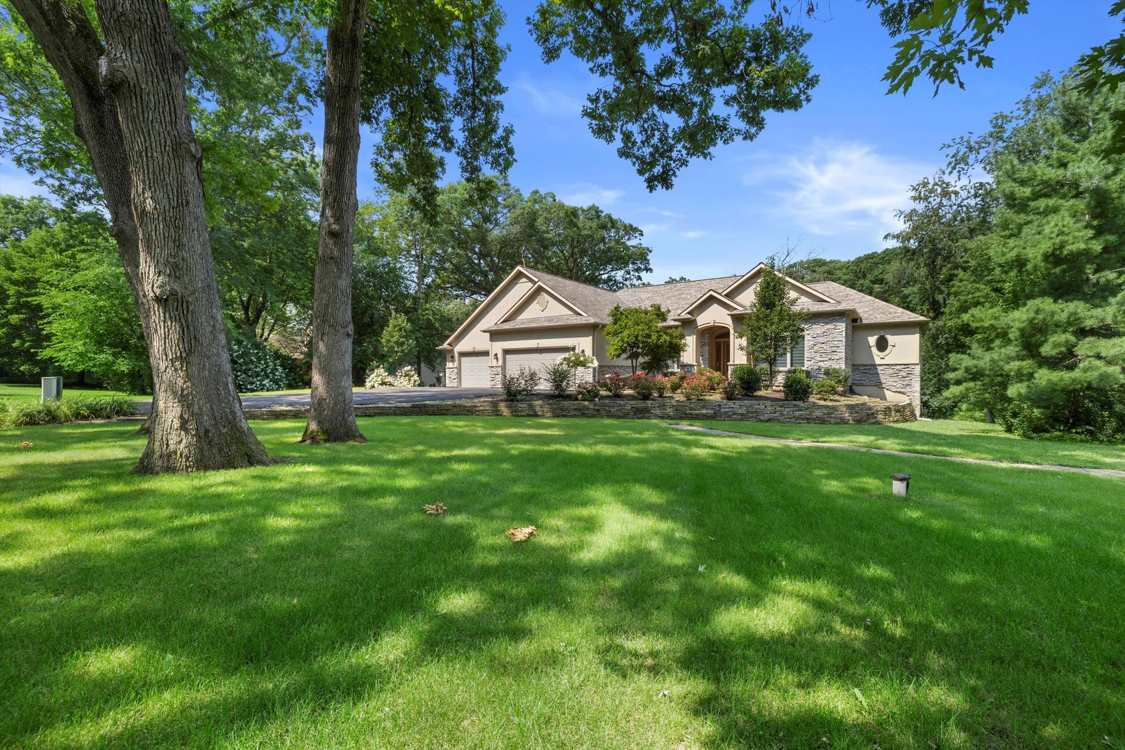 10605 RED HAWK Lane