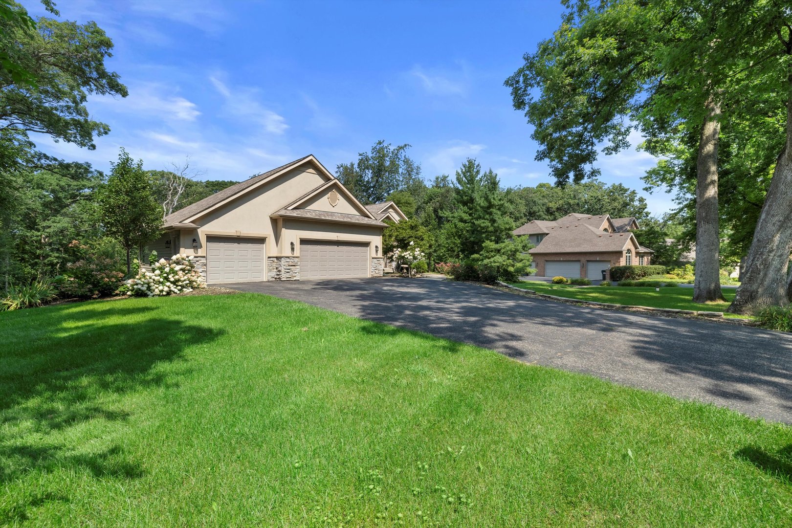 10605 RED HAWK Lane