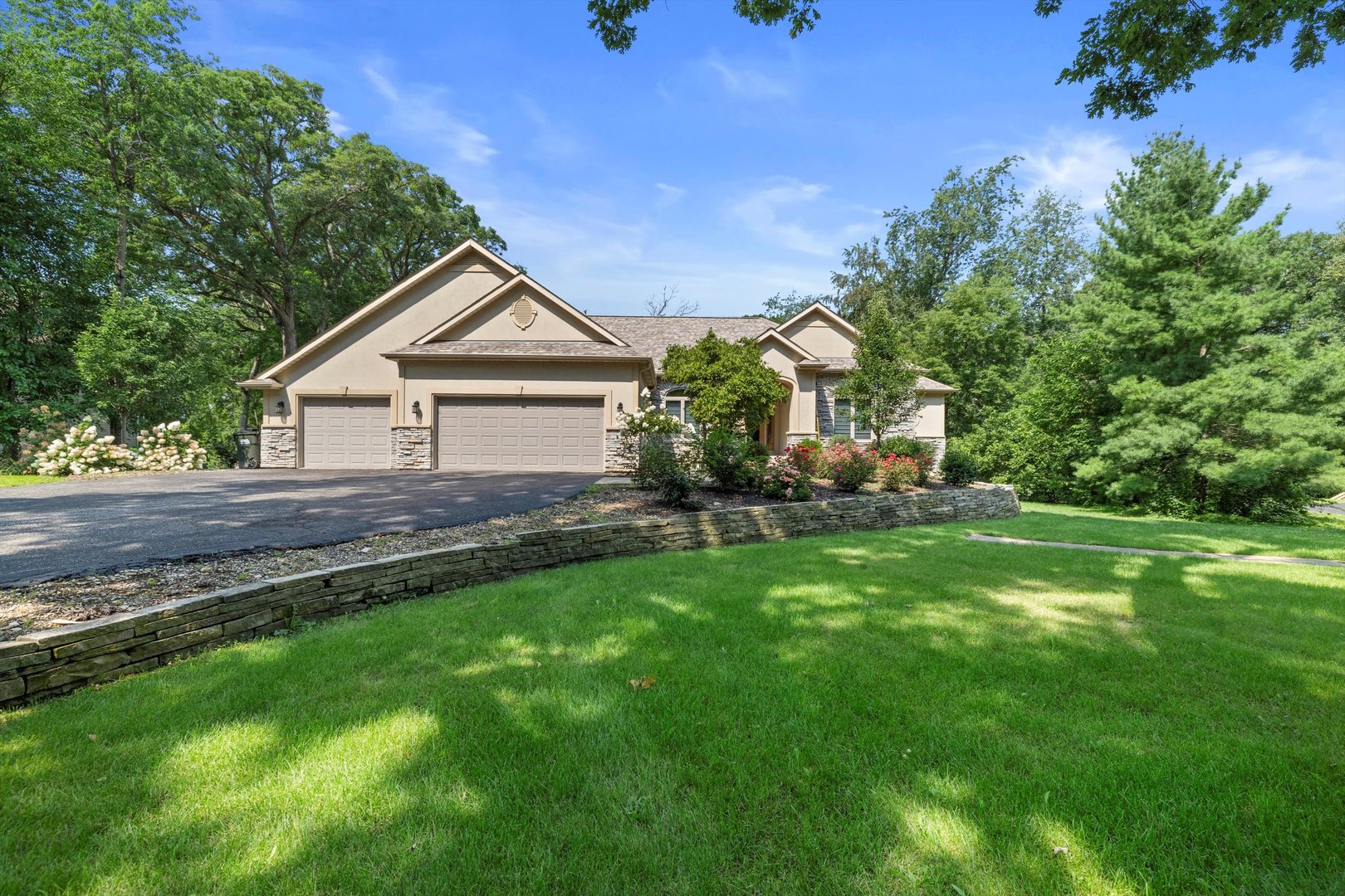 10605 RED HAWK Lane