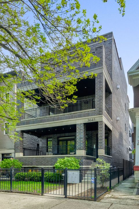Photo of 3645 N Damen Avenue #1, Chicago, IL 60618 (MLS # 12630298)