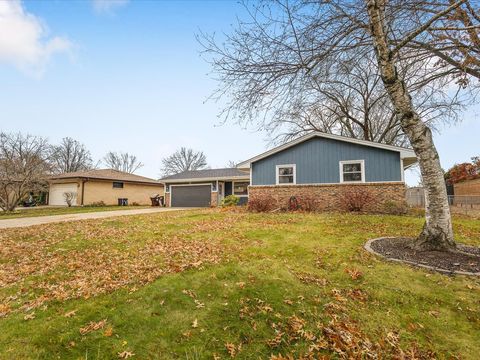 Tiny photo for 4821 Danforth Drive, Rockford, IL 61114 (MLS # 12524450)