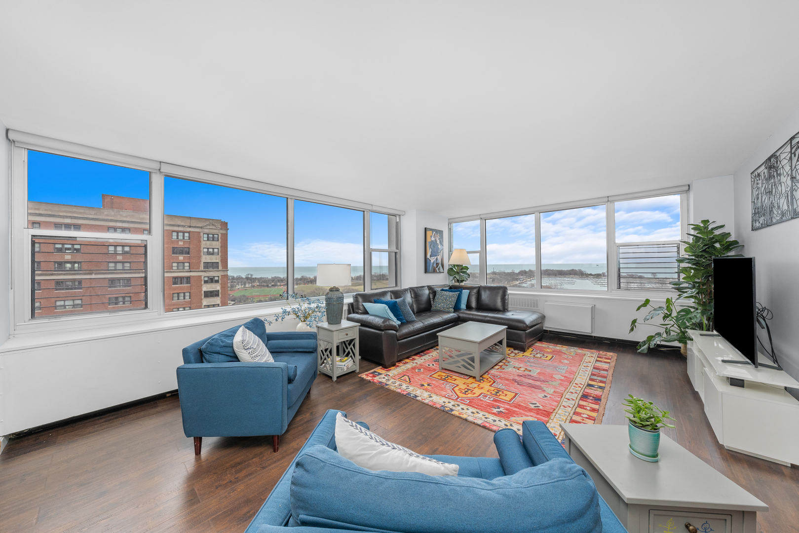 4250 N Marine Drive 1622