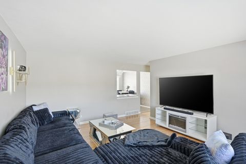 Tiny photo for 537 E 161st Place, South Holland, IL 60473 (MLS # 12592069)