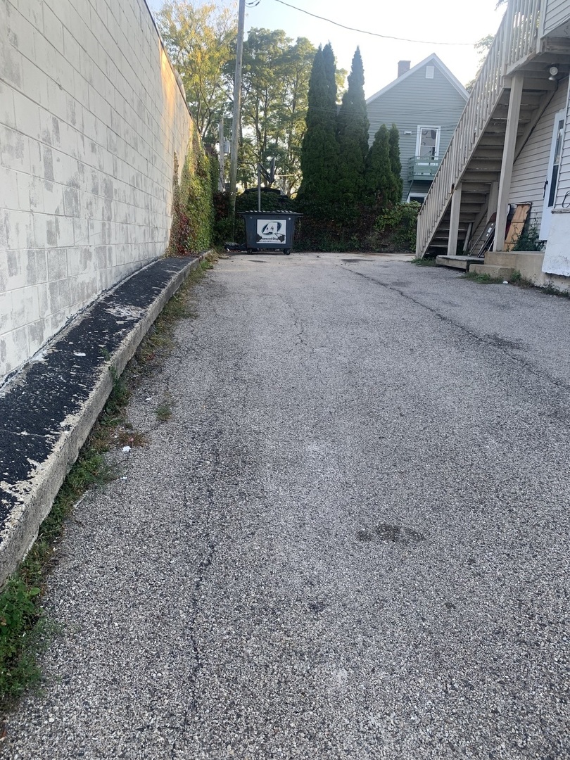 613 Washington Street