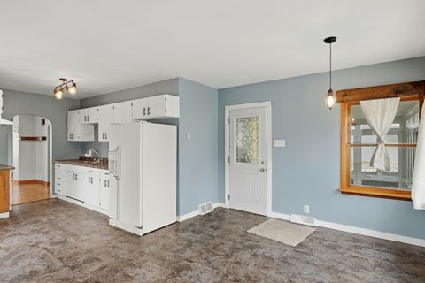 Tiny photo for 1024 Avery Avenue, Dixon, IL 61021 (MLS # 12554689)