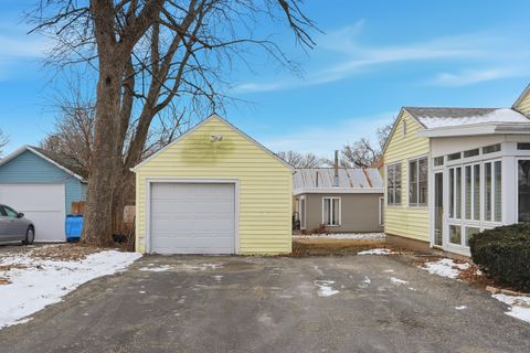 Tiny photo for 1024 Avery Avenue, Dixon, IL 61021 (MLS # 12554689)