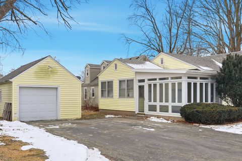 Tiny photo for 1024 Avery Avenue, Dixon, IL 61021 (MLS # 12554689)