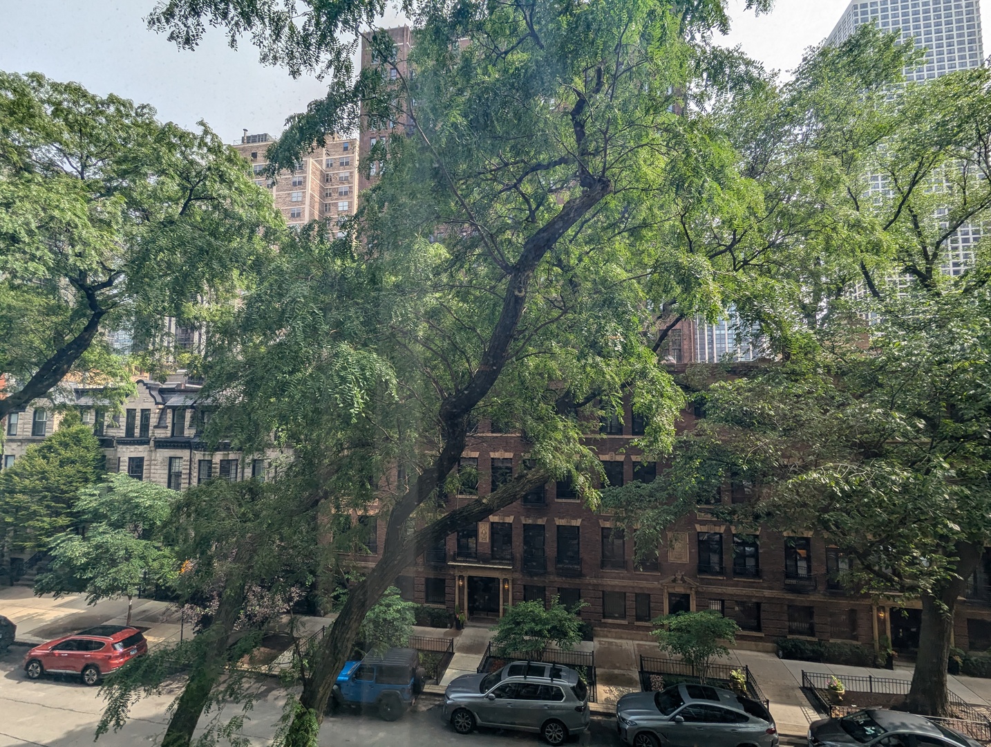 30 E Elm Street 4E