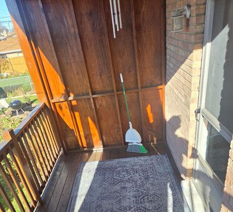 Tiny photo for 5850 N Mulligan Avenue #1, Chicago, IL 60646 (MLS # 12525187)