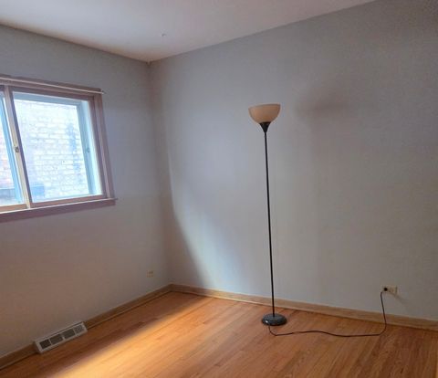 Tiny photo for 5850 N Mulligan Avenue #1, Chicago, IL 60646 (MLS # 12525187)